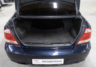 Подержанный автомобиль Nissan Almera Classic 2011 года (10 фото)