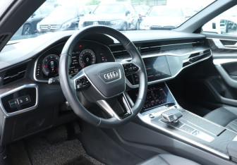 Подержанный автомобиль Audi A6 Sedan 2020 года (13 фото)