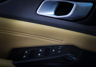 Подержанный автомобиль Changan Hunter Plus 2024 года (16 фото)