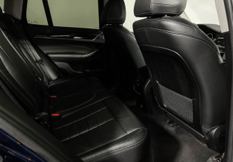 Подержанный автомобиль BMW X3 2018 года (14 фото)