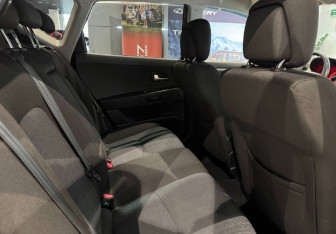 Подержанный автомобиль Kia Ceed Wagon 2010 года (11 фото)