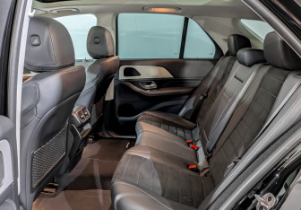 Подержанный автомобиль Mercedes-Benz GLE 2021 года (12 фото)