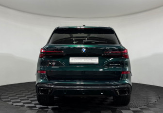 Подержанный автомобиль BMW X5 2024 года (4 фото)