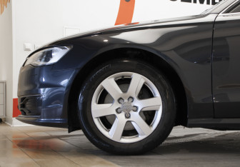 Подержанный автомобиль Audi A6 Sedan 2016 года (37 фото)