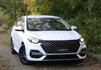 Подержанный автомобиль Omoda S5 2024 года (21 фото)