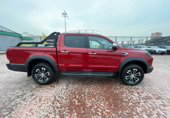 Подержанный автомобиль JAC T9 2024 года (4 фото)