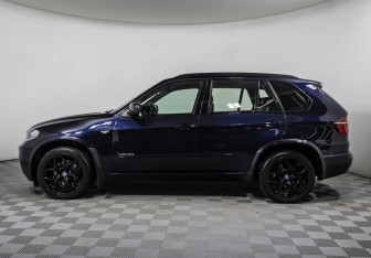 Подержанный автомобиль BMW X5 2013 года (9 фото)
