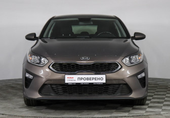 Подержанный автомобиль Kia Ceed Hatchback 2019 года (2 фото)