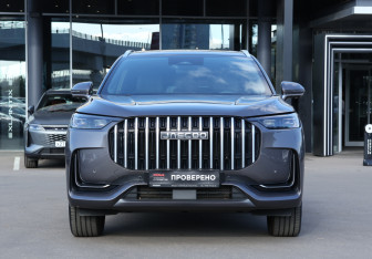 Подержанный автомобиль Jaecoo J8 2024 года (2 фото)