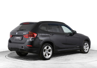 Подержанный автомобиль BMW X1 2012 года (5 фото)