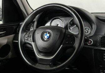 Подержанный автомобиль BMW X3 2014 года (15 фото)