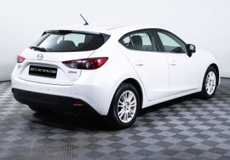 Подержанный автомобиль Mazda 3 Hatchback 2013 года (3 фото)