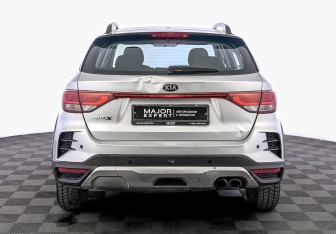 Подержанный автомобиль Kia Rio Hatchback 2021 года (6 фото)