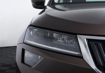 Подержанный автомобиль Skoda Karoq 2020 года (20 фото)