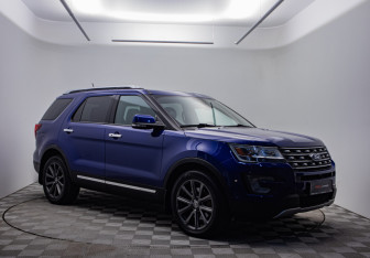 Подержанный автомобиль Ford Explorer 2017 года (3 фото)