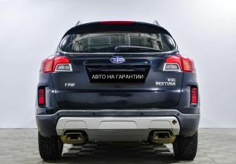Подержанный автомобиль FAW Besturn X80 2017 года (3 фото)
