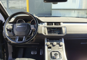 Подержанный автомобиль Land Rover Range Rover Evoque 2012 года (18 фото)