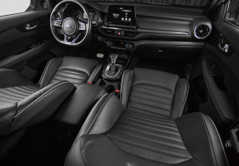Подержанный автомобиль Kia Cerato Sedan 2020 года (23 фото)