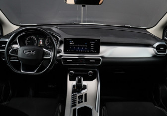 Подержанный автомобиль Geely Coolray 2021 года (9 фото)