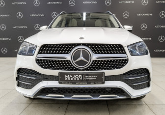 Подержанный автомобиль Mercedes-Benz GLE 2021 года (2 фото)