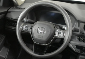 Подержанный автомобиль Honda Accord Sedan 2023 года (10 фото)