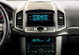 Подержанный автомобиль Chevrolet Captiva 2014 года (15 фото)