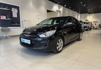 Подержанный автомобиль Hyundai Solaris Sedan 2013 года (1 фото)