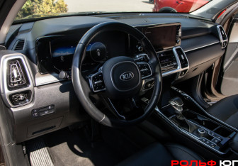 Подержанный автомобиль Kia Sorento 2021 года (19 фото)