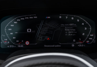 Подержанный автомобиль BMW X6 2020 года (11 фото)