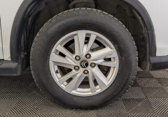 Подержанный автомобиль Citroen C4 Aircross 2014 года (11 фото)