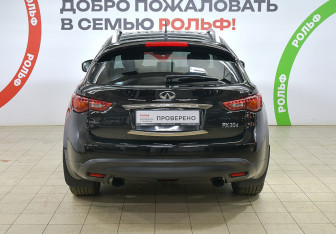 Подержанный автомобиль Infiniti FX 2012 года (5 фото)