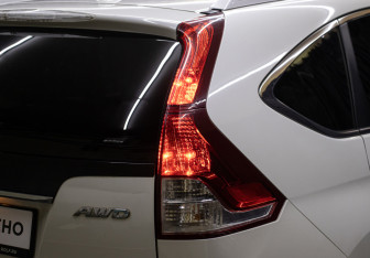 Подержанный автомобиль Honda CR-V 2013 года (25 фото)