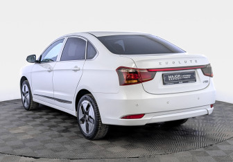 Подержанный автомобиль Evolute i-PRO 2022 года (7 фото)