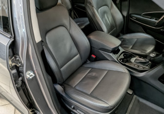 Подержанный автомобиль Hyundai Santa Fe 2014 года (23 фото)