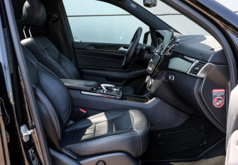 Подержанный автомобиль Mercedes-Benz GLE 2016 года (11 фото)