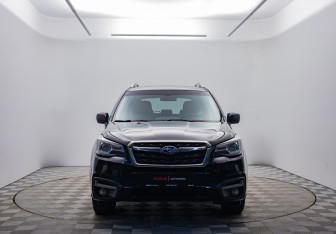 Подержанный автомобиль Subaru Forester Suv 2016 года (2 фото)