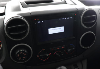 Подержанный автомобиль Peugeot Partner 2022 года (9 фото)