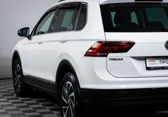 Подержанный автомобиль Volkswagen Tiguan 2018 года (18 фото)