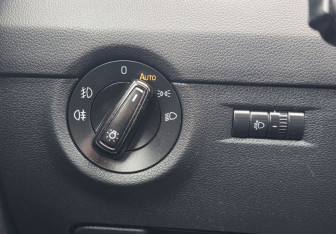 Подержанный автомобиль Skoda Octavia Liftback 2014 года (15 фото)