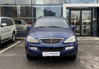 Подержанный автомобиль SsangYong Kyron 2010 года (2 фото)