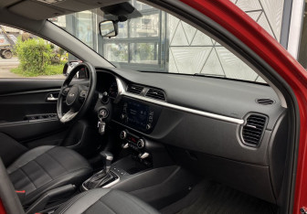 Подержанный автомобиль Kia Rio Sedan 2021 года (27 фото)