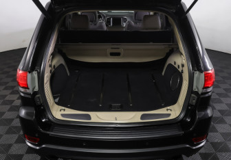 Подержанный автомобиль Jeep Grand Cherokee 2014 года (9 фото)