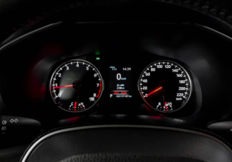 Подержанный автомобиль Toyota RAV4 2019 года (12 фото)