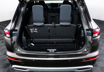 Подержанный автомобиль Mitsubishi Outlander 2022 года (23 фото)