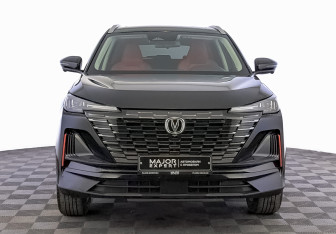 Подержанный автомобиль Changan UNI-S 2024 года (2 фото)