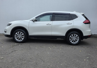Подержанный автомобиль Nissan X-Trail 2019 года (8 фото)