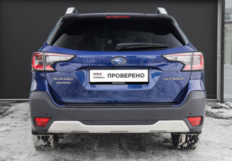 Подержанный автомобиль Subaru Outback Wagon 2022 года (5 фото)