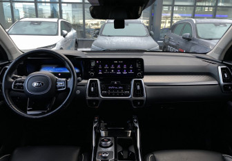 Подержанный автомобиль Kia Sorento 2020 года (13 фото)