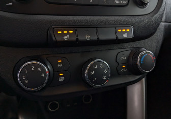 Подержанный автомобиль Kia Ceed Hatchback 2014 года (26 фото)