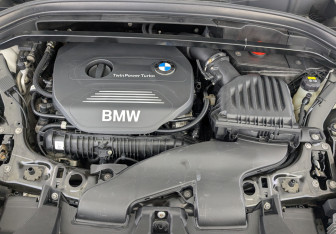 Подержанный автомобиль BMW X1 2017 года (9 фото)
